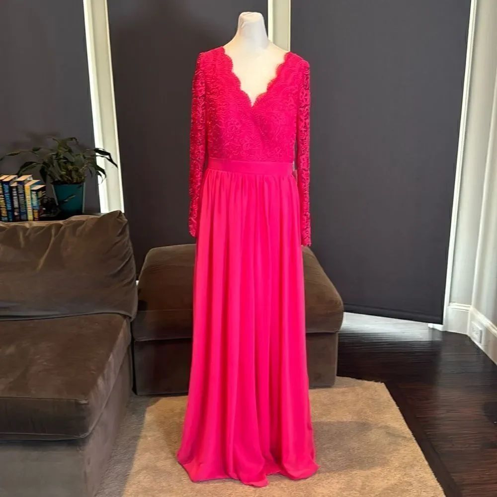Women’s Pink V-Neck Chiffon & Lace Long Sleeve Bridesmaid Dress Size 10 NWT